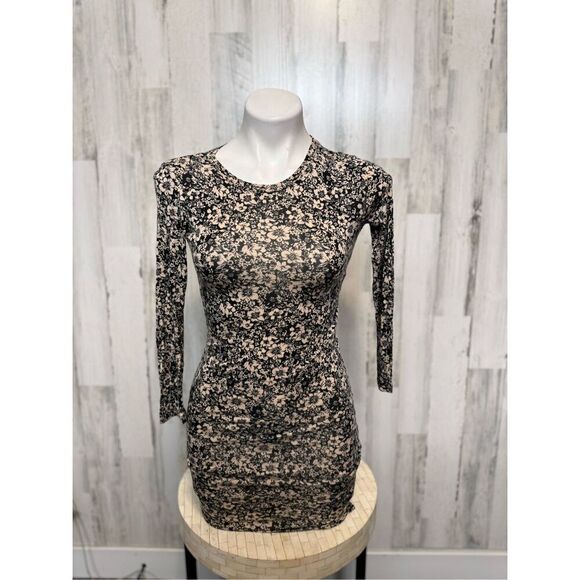 Long sleeve dress - Picture 1 of 7